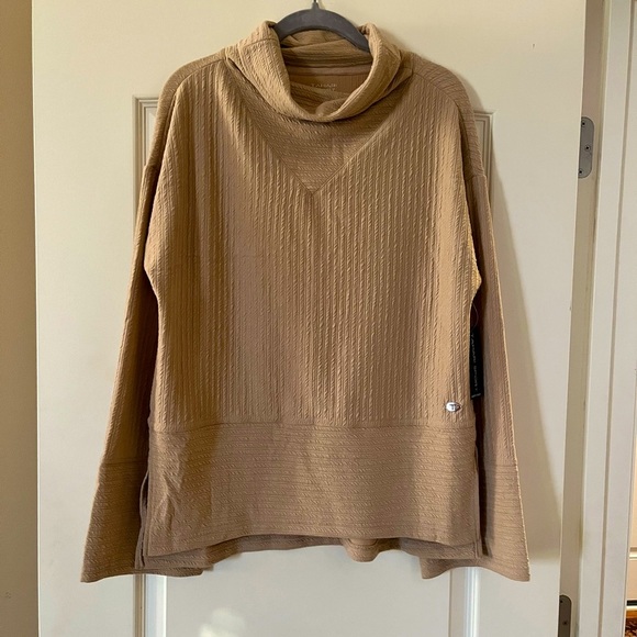 NWT Tahari Sport Viscose blend Pullover Oversized Women’s size small - Picture 1 of 16